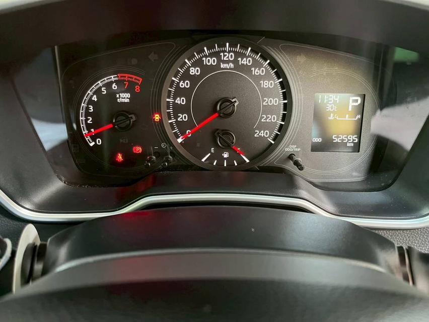 Toyota Corolla Altis 1.6 G +LPG เกียร์อัตโนมัติ เครื่องยนต์ เบนซิน / LPG สี เหลือง-เขียว ภายในกว้าง สะอาด พร้อมวิ่งงานทันที เช็กศูนย์ตลอด