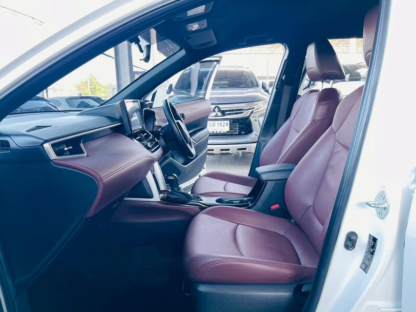 Toyota Corolla Cross 1.8 Hybrid Premium ปี 21จด22 มือแรกไมล์แท้ รูปที่ 12