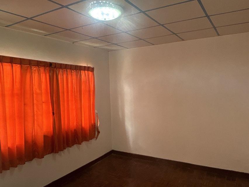 ขายบ้านเดี่ยว 2 ชั้น พร้อมอยู่ ซอยฉลองกรุง 25 เขตลาดกระบัง จังหวัดกรุงเทพมหานคร 10