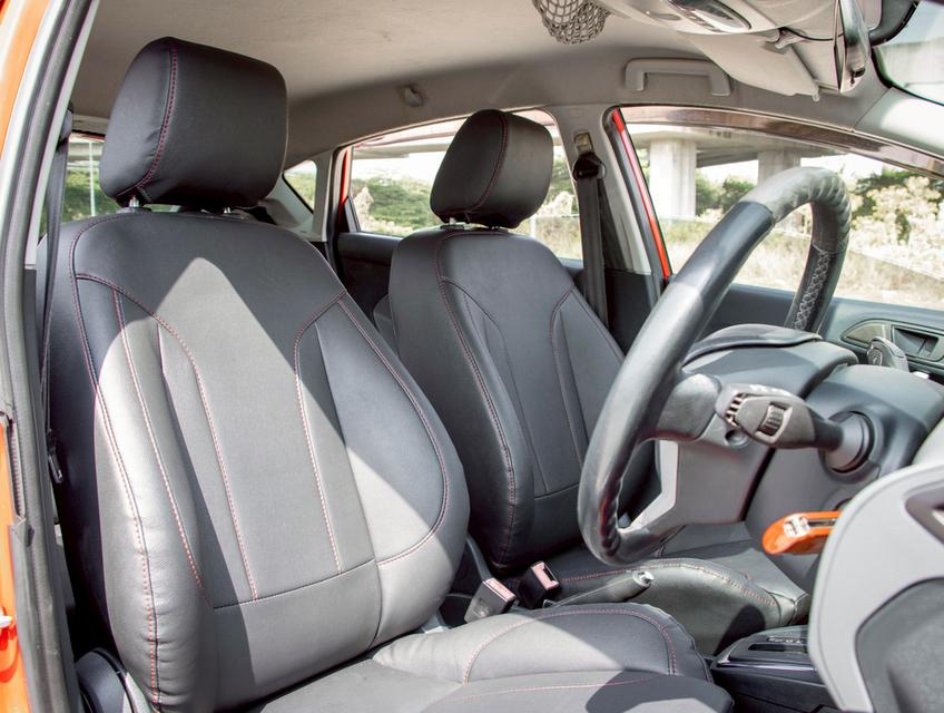 FORD FIESTA 1.5 Sport Hatchback ปี2013 รถสวย สภาพพร้อมใช้งาน ผ่อนสบายกระเป๋า 7