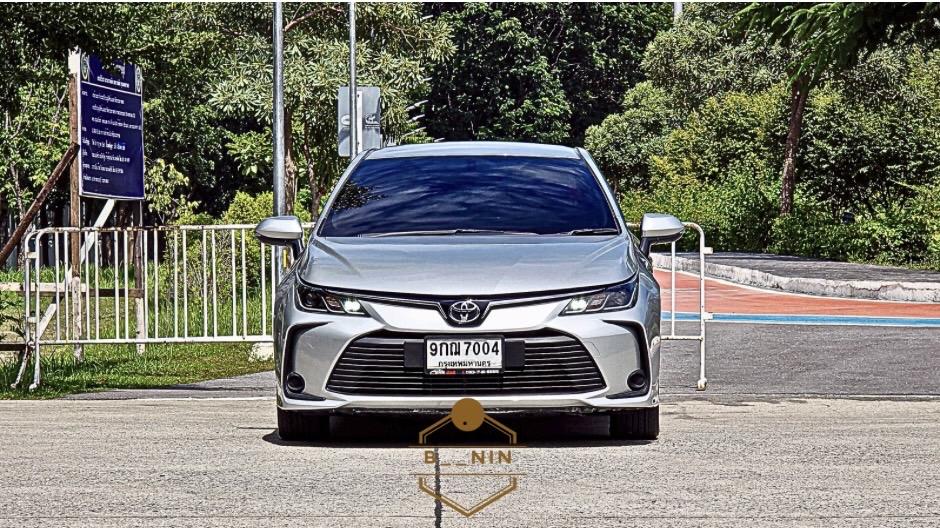 รถยนต์ altis 