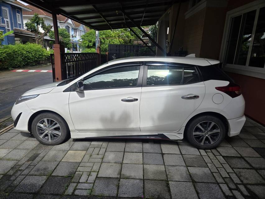 Toyota yaris 1.2 G auto ไมล์ 5 หมื่น