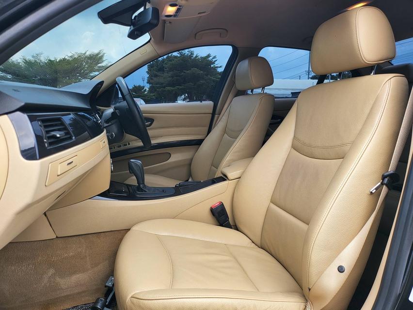 รหัสรถ NC9124 ✳️ 318i (E90) " LCI " V-Shape 2012 16