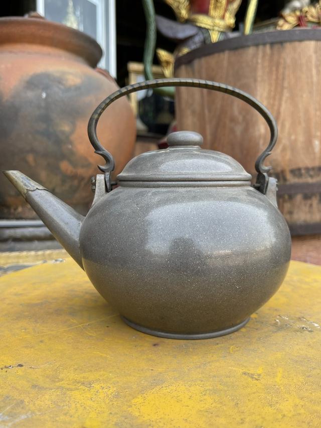 ปั้นชาอี๋ซิง Yixing teapot ผิวขัดมัน สีดำ ใบใหญ่ ป้านชาเก่า กาน้ำชาดินเผาโบราณ