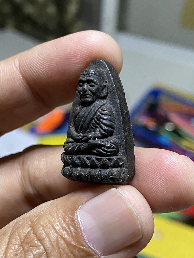 หลวงปู่ทวด เนื้อว่าน24 วัดช้างให้ รูปย่อยที่ 4