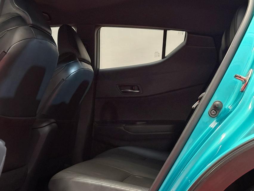 2019 TOYOTA CHR HV HI รถมือเดียวออกป้ายแดง รถวิ่งน้อย เข้าศูนย์ตามระยะ รถไม่เคยมีอุบัติเหตุครับ 14