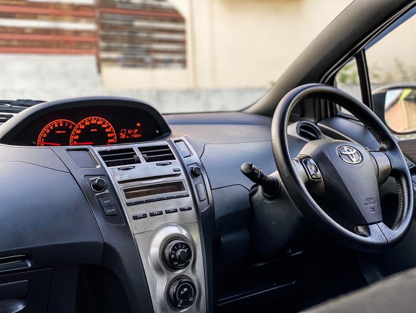 TOYOTA YARIS 1.5 S ตัวท็อปสุด A/T ปี 2011 สีขาว  18