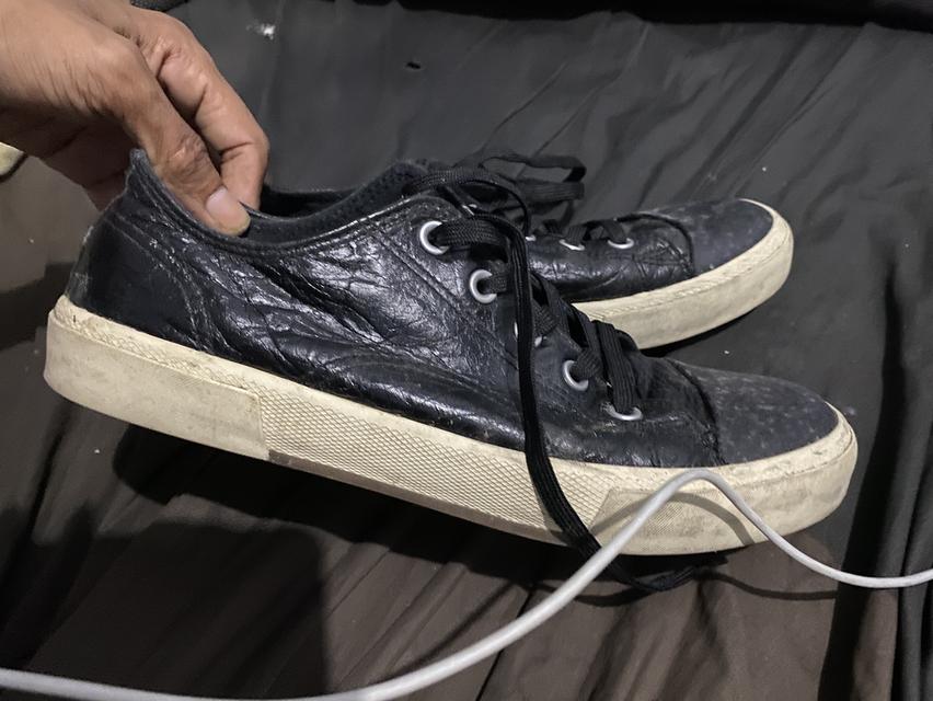 BALENCIAGA  …………,,…… รูปที่ 8