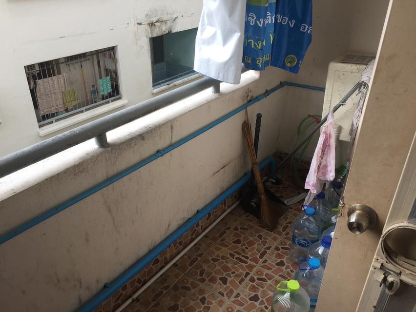 ขายห้องชุดบ้านเอื้ออาทรกู้กู ห้องริมมีหน้าต่างด้านข้างและหลัง พร้อมแอร์และเฟอร์นิเจอร์ สนใจติดต่อ 0818949179 idline ting9729 5