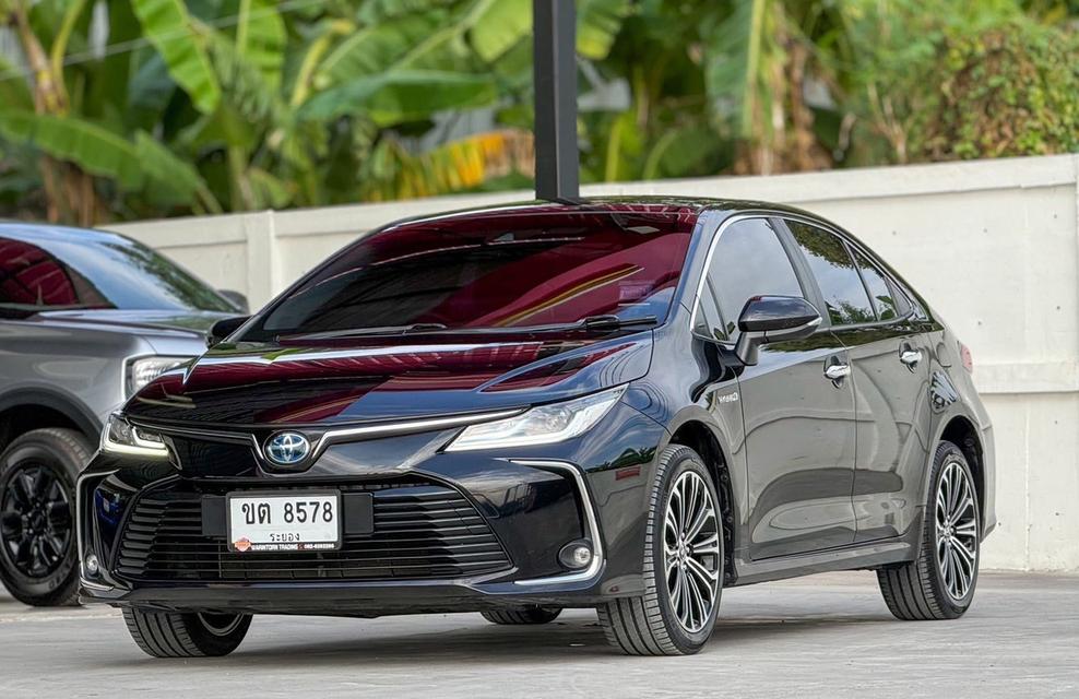 Toyoya Altis 1.8Hybrid High ปี19