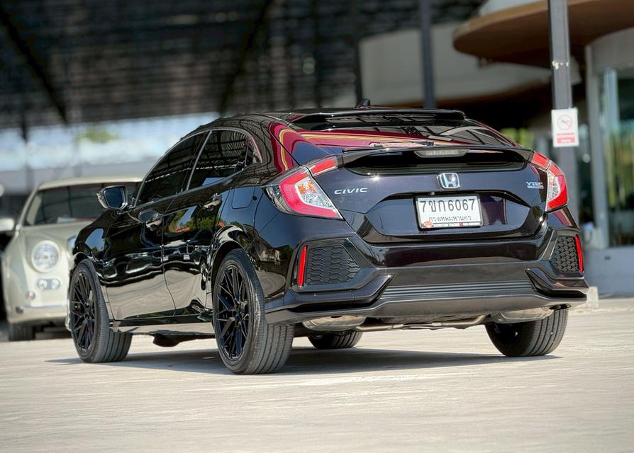 Honda Civic FK 1.5Turbo ปี17 6