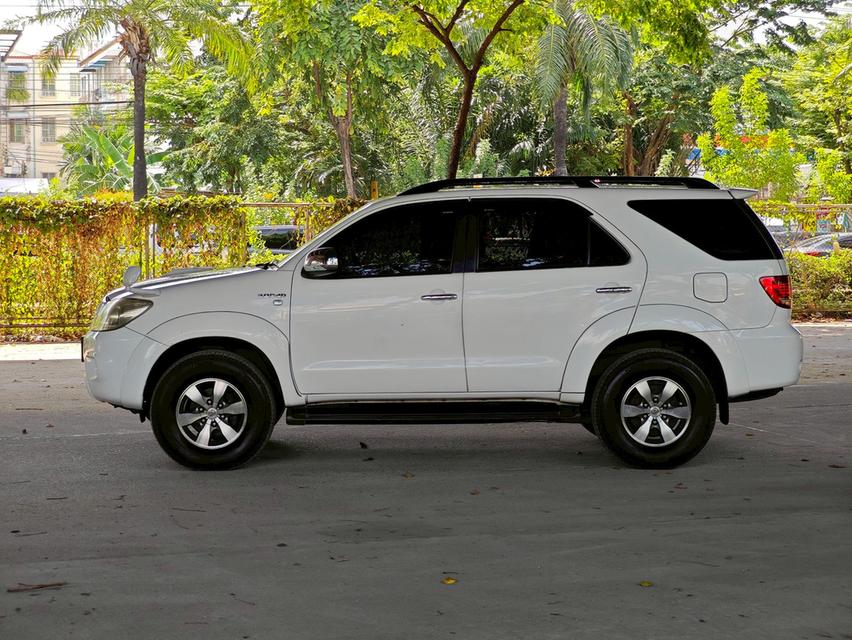 ขายรถ Toyota Fortuner 3.0V ปี 2007 สีขาว เกียร์ออโต้ 7