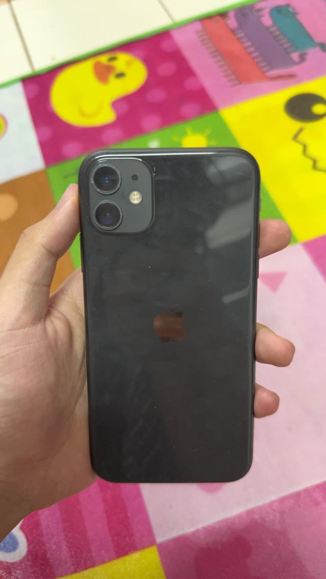 Iphone 11, 128 GB, battery 72%.