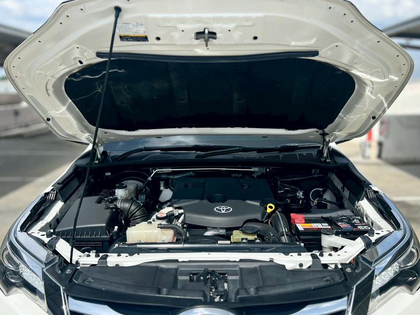 Toyota Fortuner 2.8 trd ปี 2018 13
