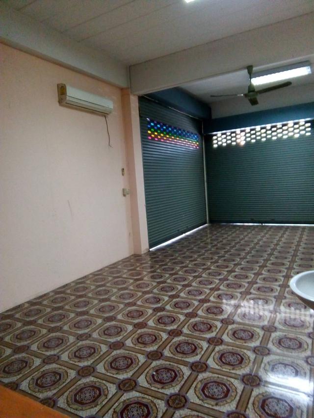 ขายด่วน!! อาคารพาณิชย์ 3 ชั้น มีดาดฟ้า ห้องหัวมุม ติดถนนบางใหญ่ซิตี้ ซอย 10  4