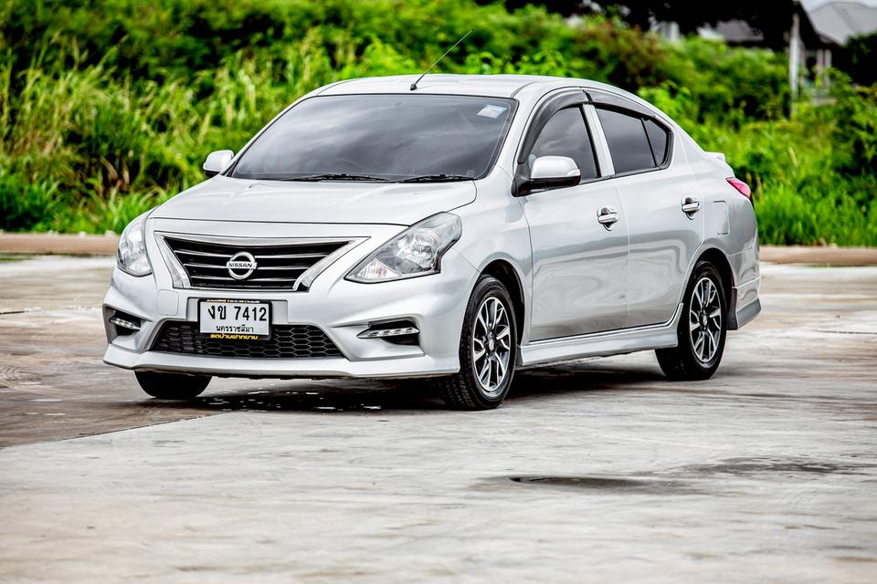 Nissan Almera 1.2E ปี 2019 สีเทา เกียร์ออโต้  