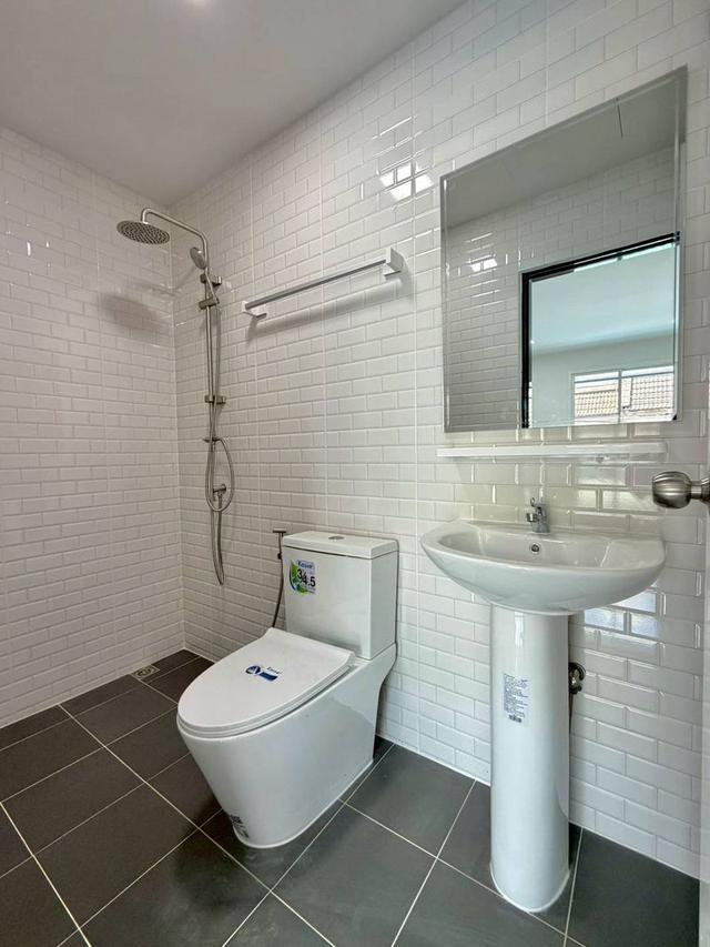 หมู่บ้านสวนทองวิลเลจ (ทำเลดีใกล้ท่าน้ำนนท์)ทาวน์เฮาส์ 2 ชั้น มีระเบียงด้านหน้า ตกแต่งใหม่พร้อมเฟอร์นิเจอร์ 17