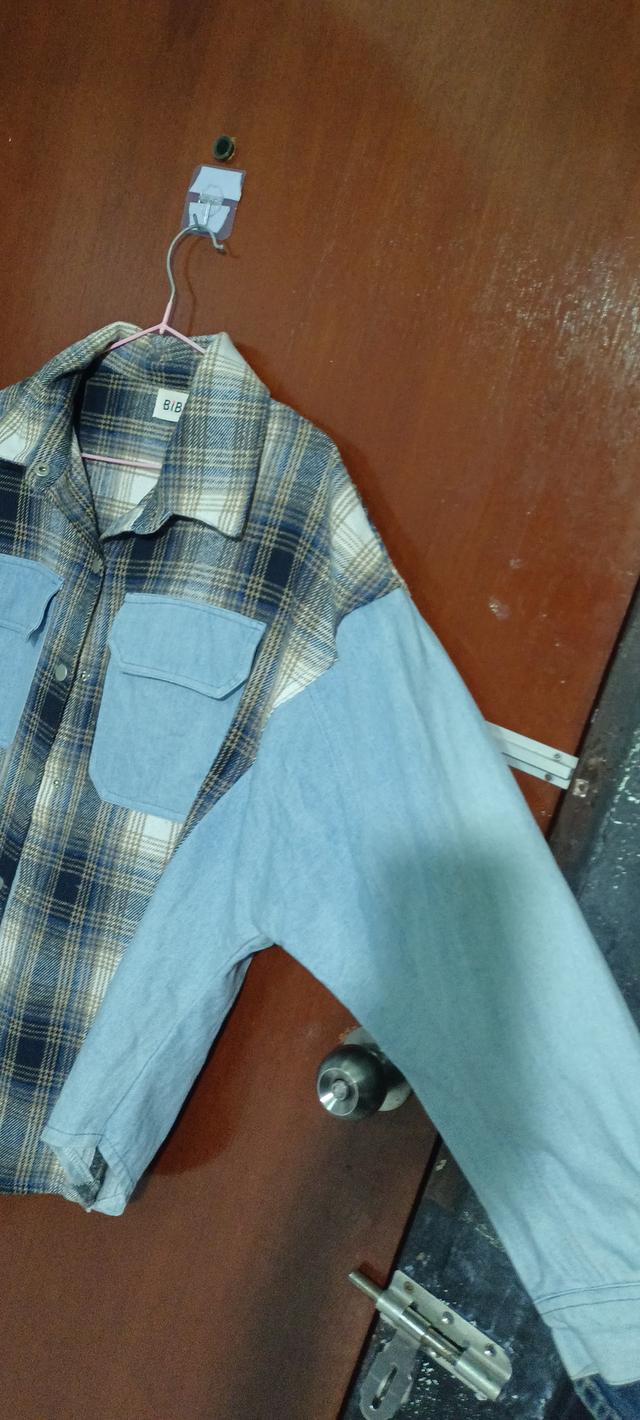 เสื้อเชิ้ตราคาถูกสภาพดีแบรนด์ไทย รูปย่อยที่ 4