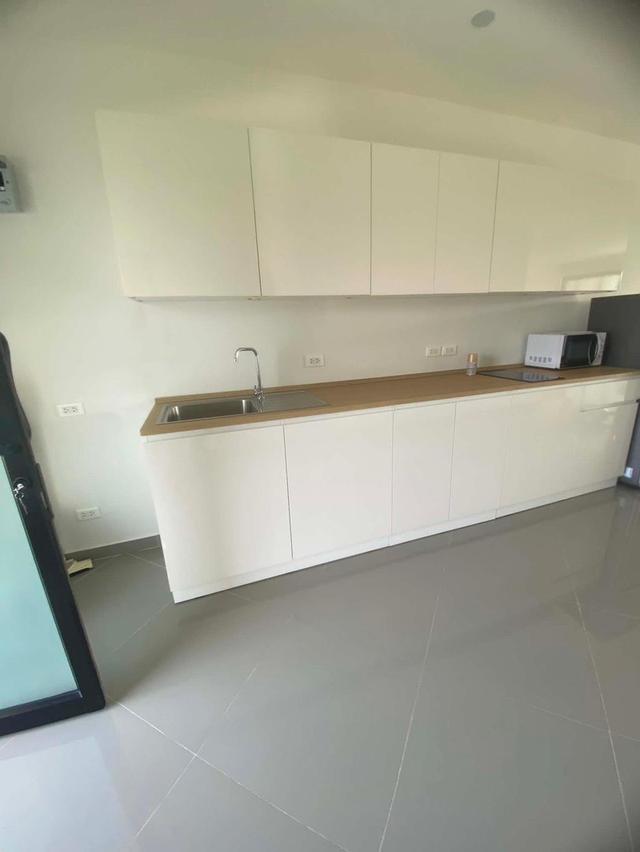 ขายพร้อม/ผู้เช่าคอนโดวงศ์อมาตย์ ไพรเวซี่ รีสอร์ท แอนด์ เรสซิเดนซ์ 11