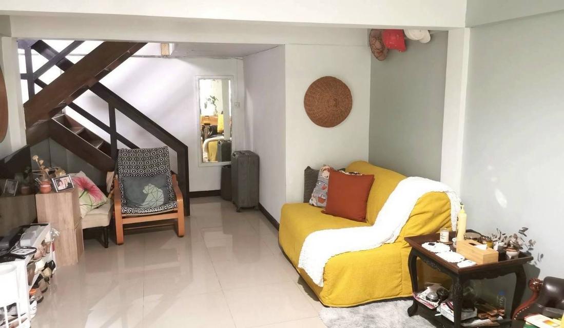 ขายบ้านเดี่ยวสัมมากร 58 ตรว. อยู่เอง 1 โซน อีกโซนปล่อยเช่าได้ 12,500 บต่อเดือน ใกล้ MRT รามคำแหง 6