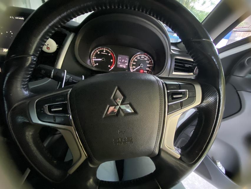 รถยนต์มิตซูบิชิ ไทรทัน 4 ประตู ท๊อป ปี 17 6