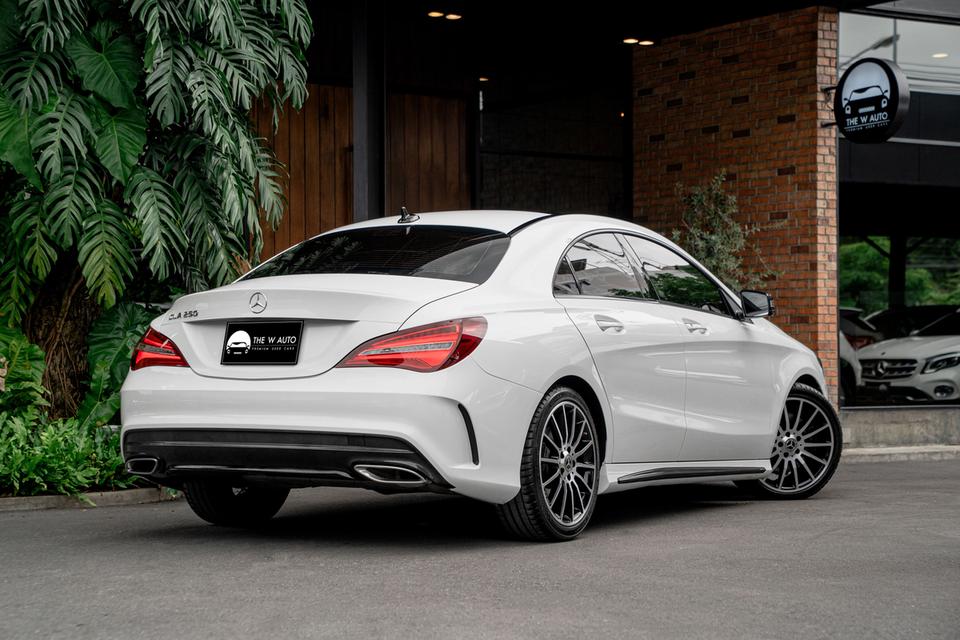 Mercedes-Benz CLA250 AMG White Art Edition ปี 2018 ⭐️เข้าใหม่! 𝐂𝐋𝐀𝟐𝟓𝟎 รุ่น𝐋𝐢𝐦𝐢𝐭𝐞𝐝 วิ่งน้อย 𝟖𝟑,𝐱𝐱𝐱 𝐤𝐦. 👀