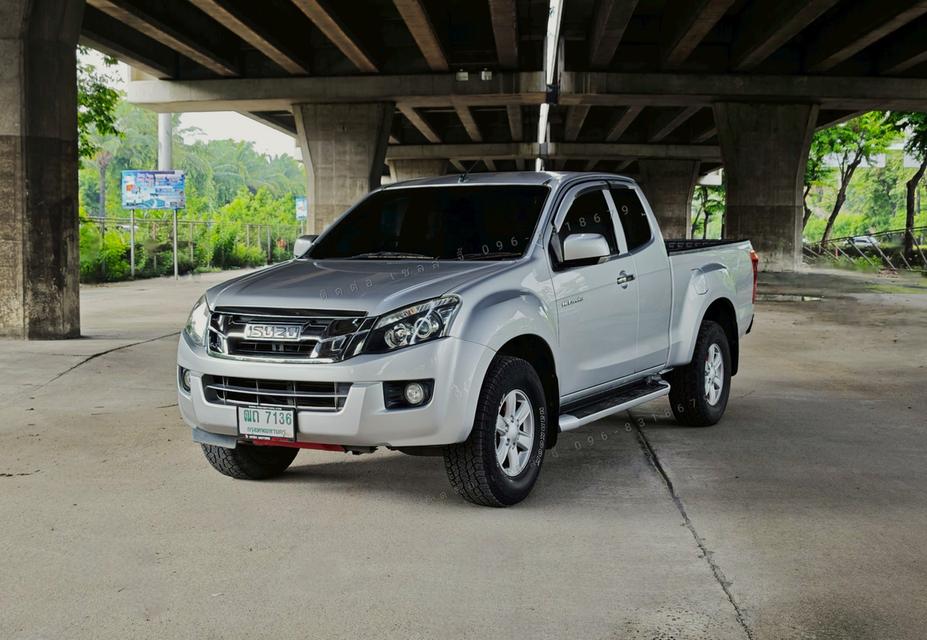 Isuzu D-MAX 2.5 Z-DDI Hi-Lander MT ปี 2012