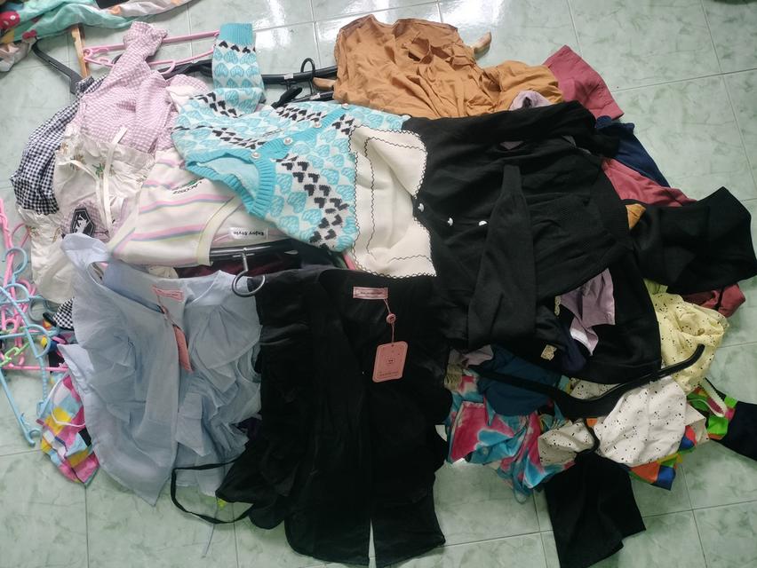 เสื้อผ้าใหม่ขายเท พร้อมลัง
