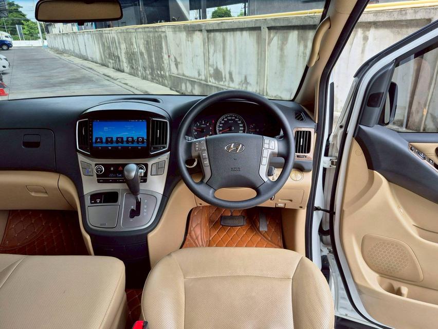 ขาย Hyundai H1 2.5Elite NS ปี22 8