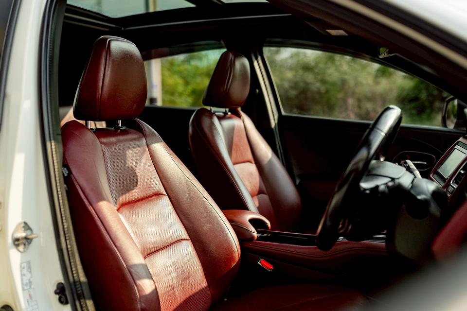 Honda HRV 1.8RS ปี18 15