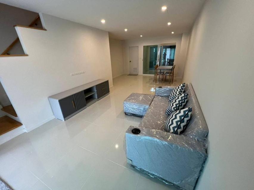 ให้เช่าบ้านทาวน์โฮม 2 ชั้น ( มือหนึ่ง ) โนโววิลล์ คลอง 1 ซอย รังสิต - นครนายก 19 20 ตร.ว. ธัญบุรี ใกล้เซียร์รังสิต ใกล้ฟิวเจอร์พาร์ครังสิต 4