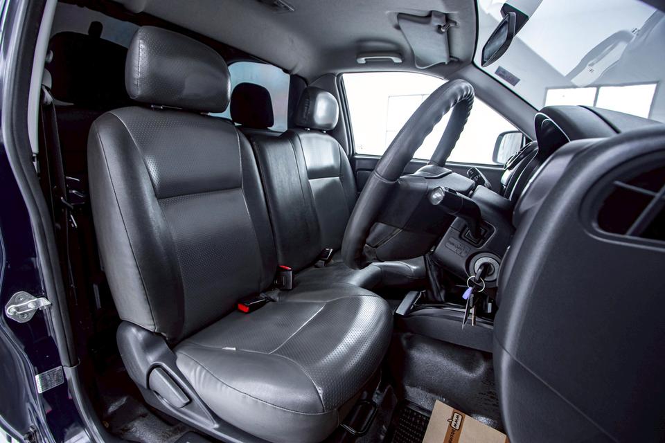 ISUZU D-MAX 2.5 SPARK EX 2011  13