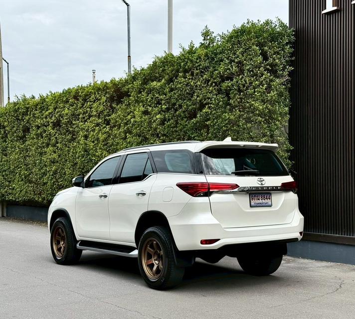 Toyota Fortuner 2.4 G สีขาว ปี2020รถมือเดียวป้ายแดง สีเดิมไม่เคยชน เจ้าของดูแลดี ใช้น้อย สภาพพร้อมใช้งาน 6