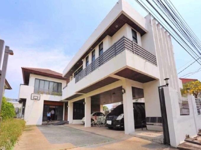 For Rent ให้เช่าบ้านเดี่ยว 2 ชั้น หมู่บ้าน เบญญาภา ราชพฤกษ์ บ้านหลังใหญ่ 120 ตารางวา 