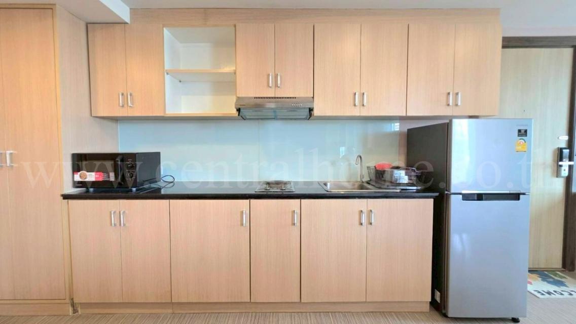 ให้เช่า คอนโด เดอะ ลอฟท์ บีช บางแสน ห้องมุม วิวทะเล พร้อมอยู่ 9