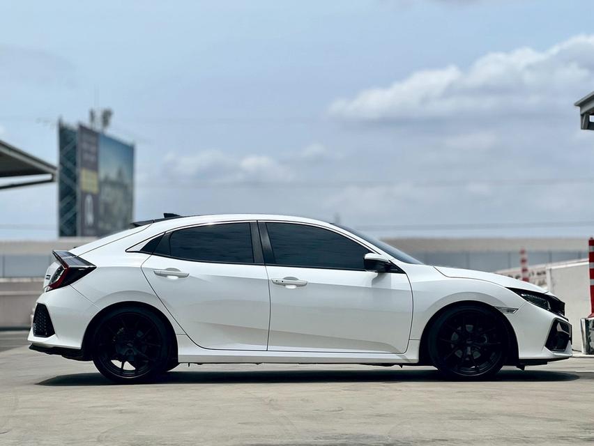 HONDA CIVIC FK 1.5 turbo hatchback 2019