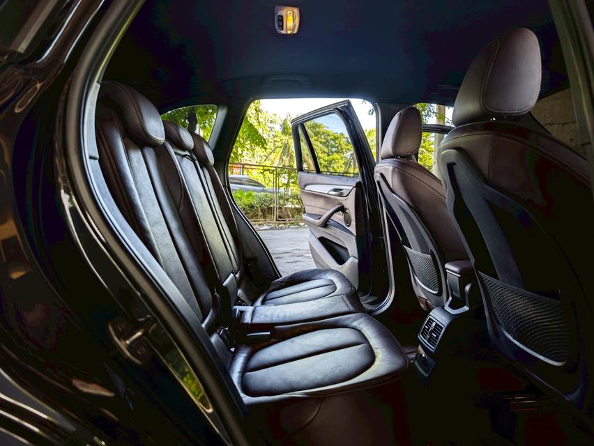 BMW X1 2.0 F48 sDrive18d M Sport ดีเซล AT ปี 2017 16