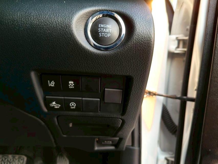 TOYOTA YARIS 1.2 Sport Premium (5 ประตู) ปี 2022💰 ราคาพิเศษเพียง 428,000 บาท เท่านั้น! 🔥 รูปที่ 8