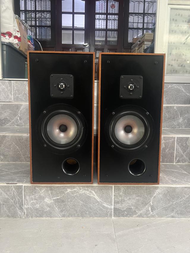 ลำโพง ลำโพง ROGERS LS7T MADE IN ENGLAND 2ทางตั้งโต๊ะกึ่งตั้งพื้นรุ่นใหญ่สุดชนิดตู้เปิดท่อลมด?