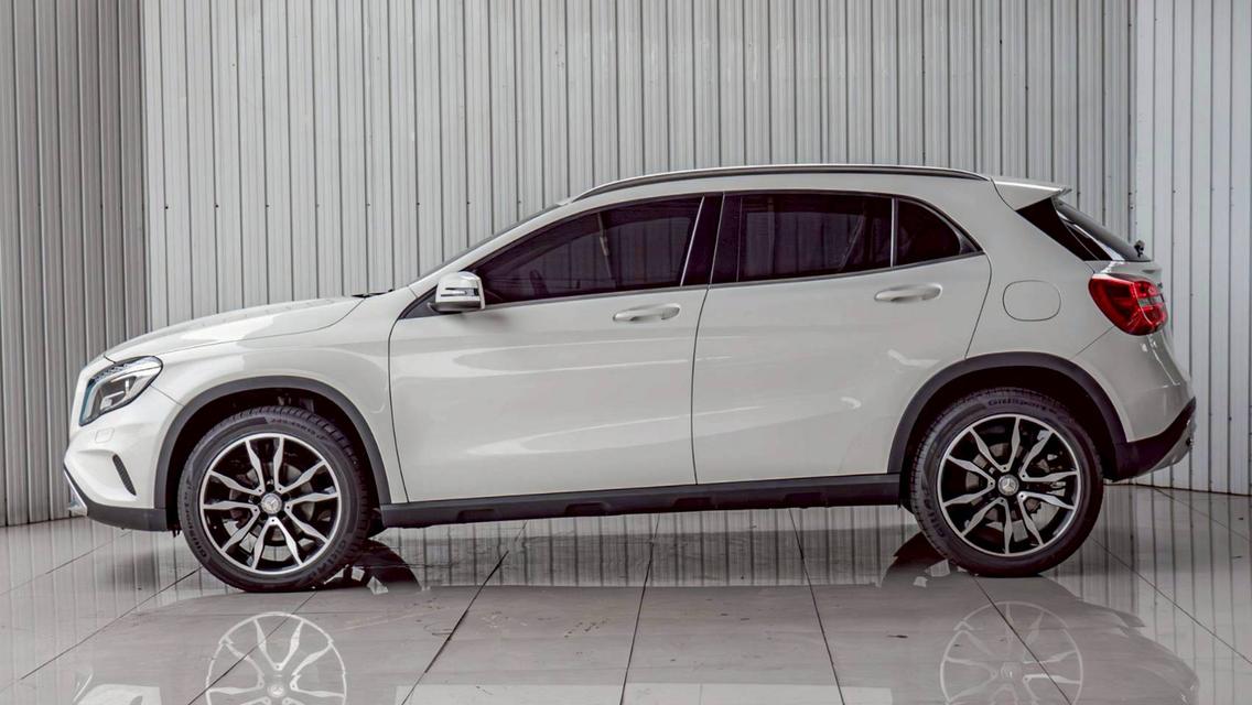BENZ GLA-CLASS 200 ปี 2015 สีขาวโฉม W156 ปี14-20 รูปที่ 8