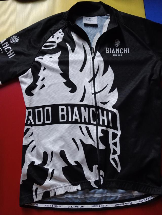เสื้อปั่นจักรยาน จากอิตาลี่