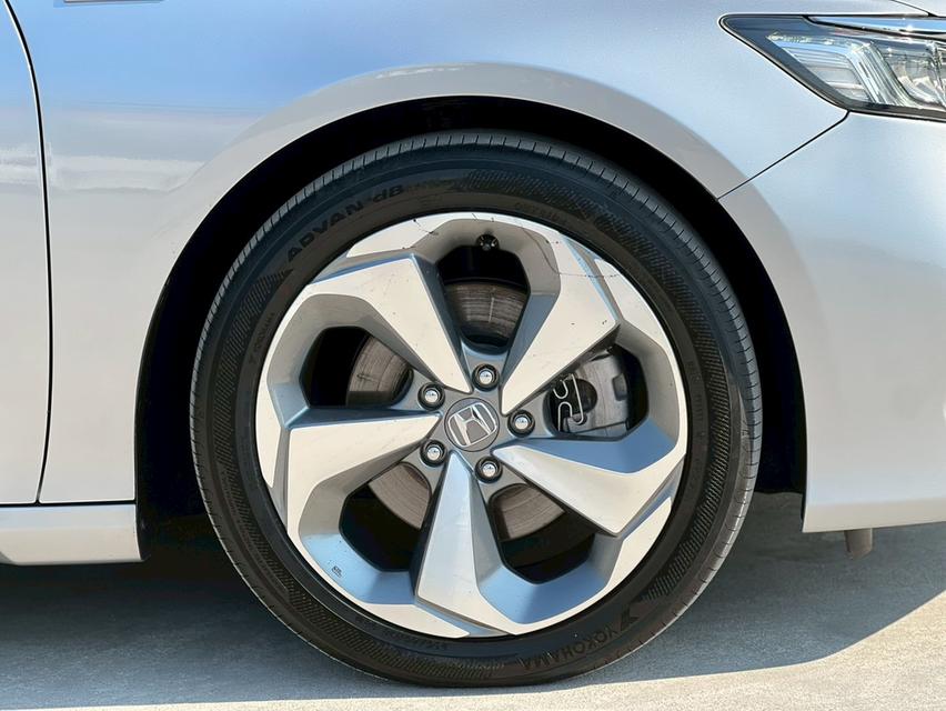 ปี 2019 HONDA ACCORD, 2.0 HYBRID TECH เซอร์วิสศูนย์ทุกระยะ รูปที่ 16