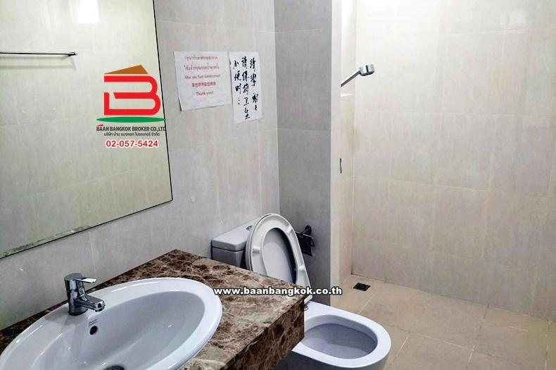 โฮมออฟฟิศ โครงการบิซ แกลเลอเรีย ซอย นวลจันทร์ 24 เนื้อที่ 54.3 ตรว. แขวงคลองกุ่ม เขตบึงกุ่ม กทม. 11