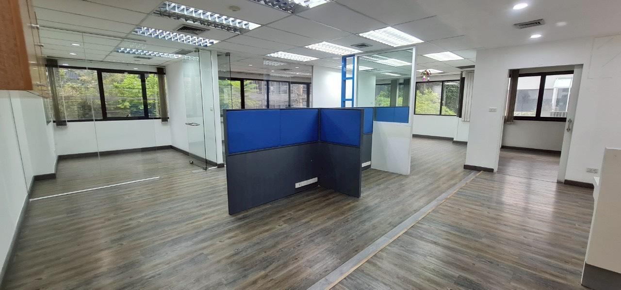 พื้นที่สำนักงานให้เช่า - Permpoom Building / อาคารเพิ่มภูมิ ตกแต่งพร้อมอยู่ ** ทำเลดีมาก:** ตั้งอยู่ในซอยสุขุมวิท 87 ใกล้ BTS อ่อนนุช (E9) 10