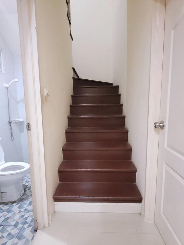 ขายทาวน์เฮ้าส์สภาพใหม่ 2 ชั้น 4 ห้องนอน 2 ห้องน้ำ 2 ที่จอดรถ ไอลีฟ ทาวน์ พระราม 2 กม.18 (เจ้าของประกาศขายเอง ไม่ผ่านนายหน้า) ราคา 2.3 ล้านบาท (I Leaf 10