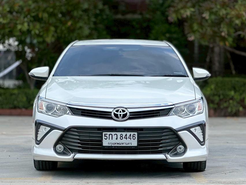 รหัสรถ PEAT4446 Toyota Camry 2.0 G Extremo สีขาวมุก ปี 2017
