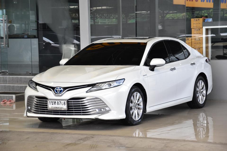 รหัสรถ TKG8708 TOYOTA CAMRY 2.5 HYBRID ปี 2021