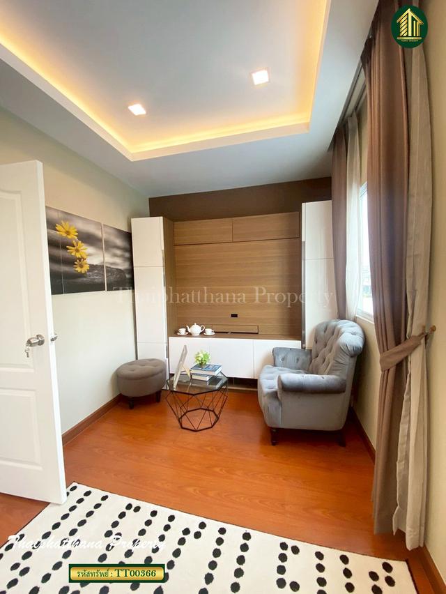 ไลโอ บลิสซ์ ลาดกระบัง-ฉลองกรุง 9