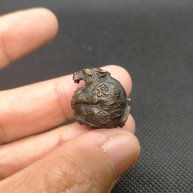 0170 ลูกอมเสือ อุดกริ่ง หลวงพ่อเพี้ยน รุ่นแรก รูปย่อยที่ 3