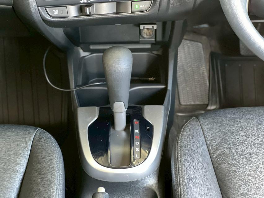 ปี 2020 HONDA JAZZ, 1.5 i-VTEC S โฉม ปี14-ปัจจุบันสีขาว เกียร์ออโต้ เครื่องเบนซิน มือเดียวป้ายแดง 11